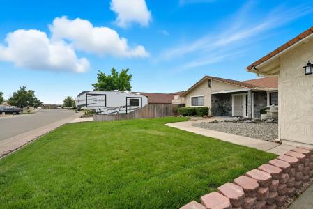 11426 Menlo Way, Redding, Калифорния 96003, Соединенные Штаты