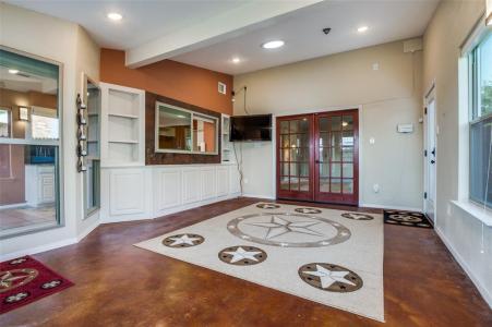 2315 Sharpshire Lane, Arlington, Texas 76014