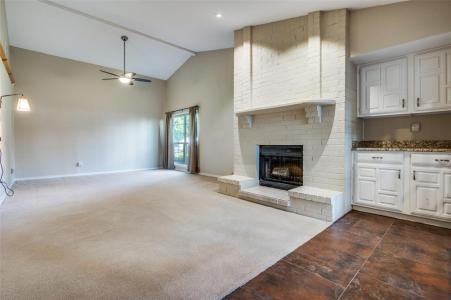 2315 Sharpshire Lane, Arlington, Texas 76014