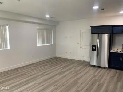 6375 Converse Ave Unit A, Los Angeles, California 90001, HOA KỲ