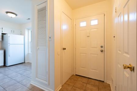 32 Lafayette Ct., 1214 - North Brunswick, New Jersey 08902