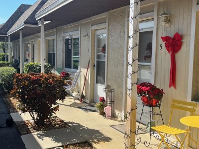 670 GREEN VALLEY ROAD Unit #F5, Palm Harbor, Floride 34683, États-Unis