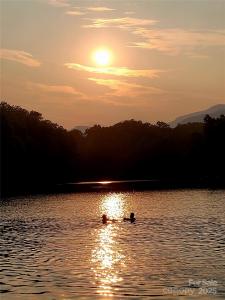 1015 Rainbow Circle #36, Lake Lure, Carolina Del Norte 28746, Estados Unidos