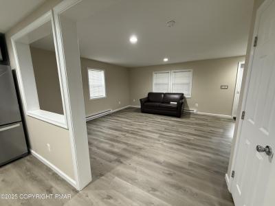 1114 Mill Street unit: 2 2, Tobyhanna, Pennsylvanie 18466, États-Unis