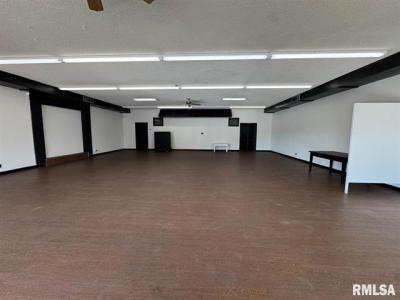 144 N Broad Street, Galesburg, אילינוי 61401, ארצות הברית של אמריקה 