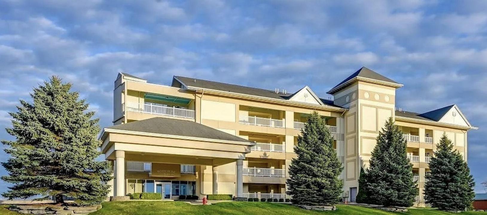 576 N Huron , UNIT #102, Au Gres, ミシガン 48703, アメリカ合衆国