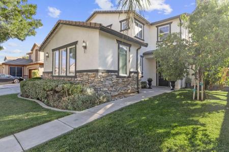 432 Meadow Creek Drive, Patterson, California 95363