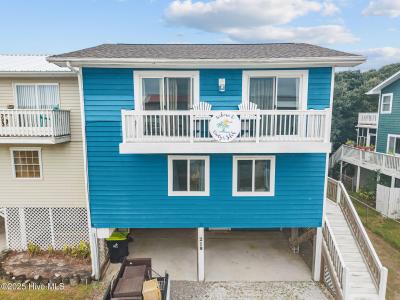 219 Oyster Lane, North Topsail Beach, North Carolina 28460, USA