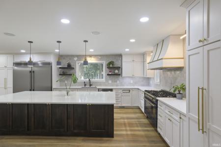 1930 E Rock Creek Drive, Bloomington, Indiana 47401, Stati Uniti