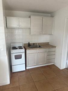 1001 S E Street #2, Lake Worth, 佛罗里达州 33460, 美国