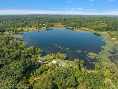 2679 Lakeview Drive, Ortonville, Michigan 48462