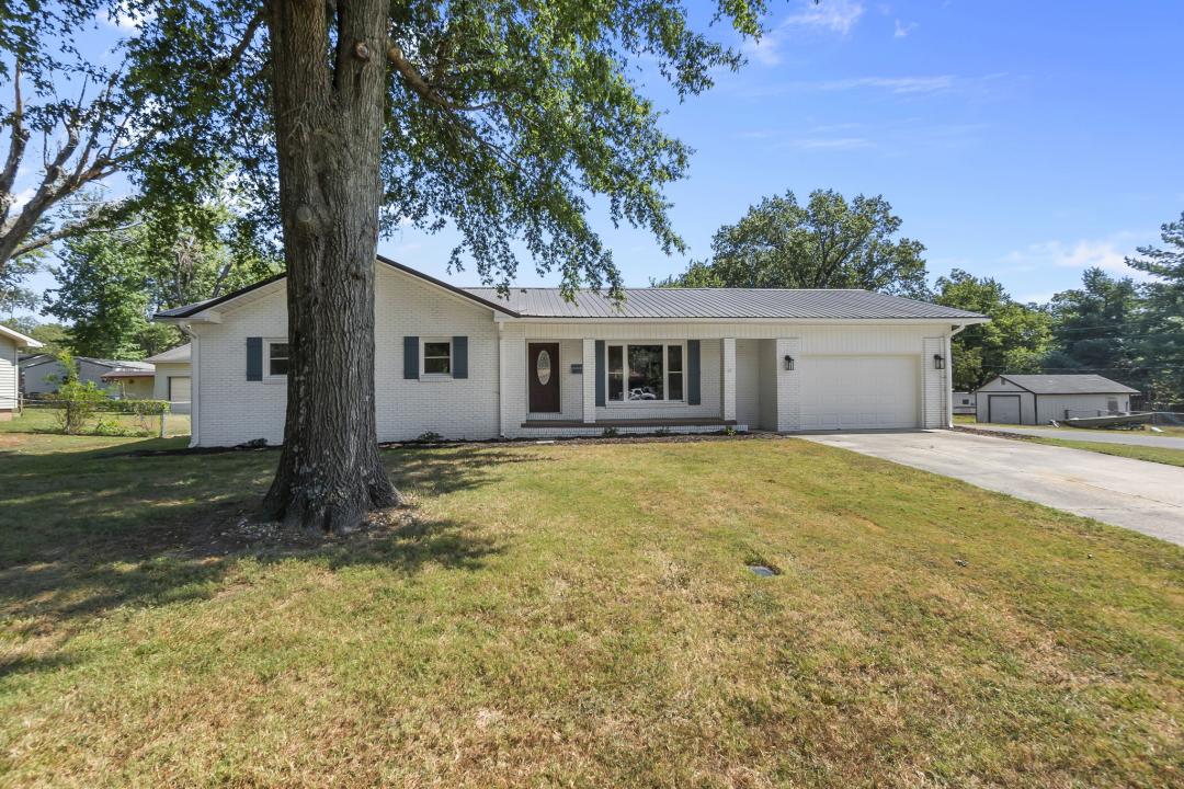 902 N Poplar Street, Dexter, Missouri 63841, Stati Uniti