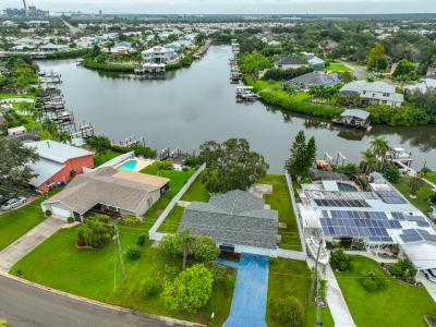 423 Flamingo Dr, Apollo Beach, 佛罗里达州 33572, 美国