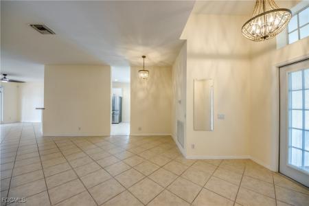 2060 Cape Heather Circle, Cape Coral, Florida 33991, Amerika Birleşik Devletleri