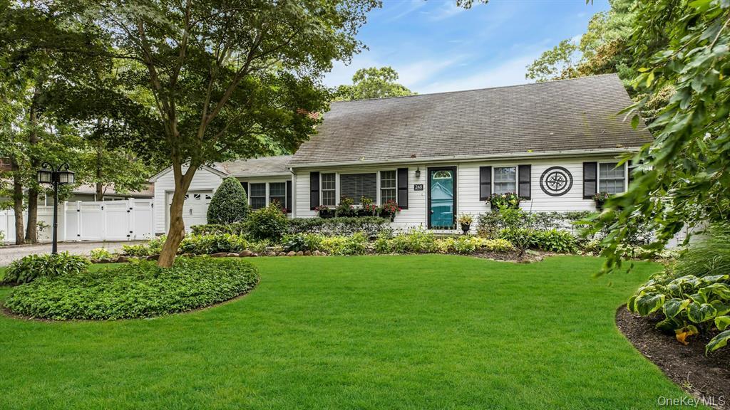 248 Waterford Road, Oakdale, New York 11769