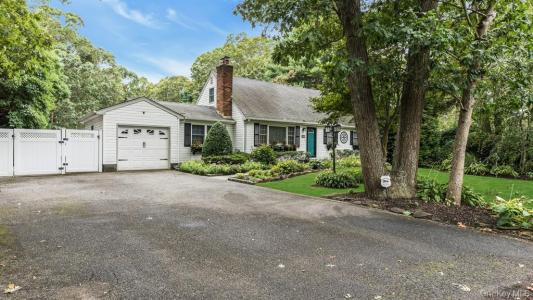 248 Waterford Road, Oakdale, New York 11769