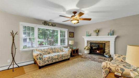 248 Waterford Road, Oakdale, New York 11769