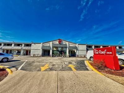 9424 Waukegan Road, Morton Grove, Illinois 60053