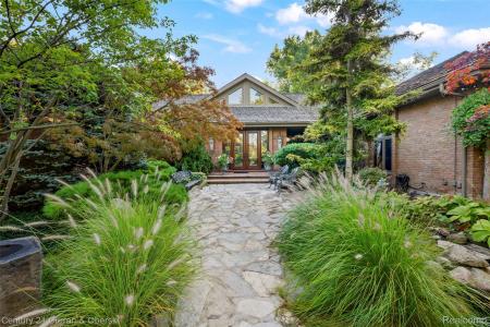 9 West Lane, Dearborn, Michigan 48124