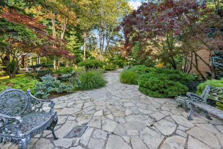 9 West Lane, Dearborn, Michigan 48124