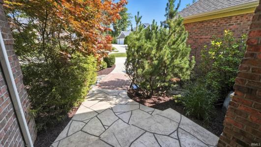 7609 Billingsley Woods Drive, Fort Wayne, Indiana 46804