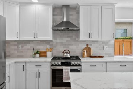 9518 Clarke Farms Drive, Elk Grove, California 95624, USA