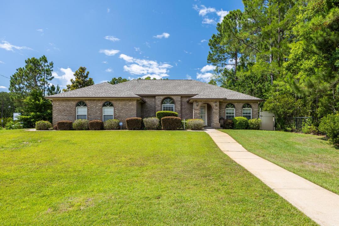 1963 Sunrise Drive, Navarre, Florida 32566