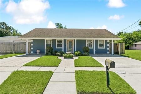 708 W SOLIDELL Street, Chalmette, Louisiana 70043, USA