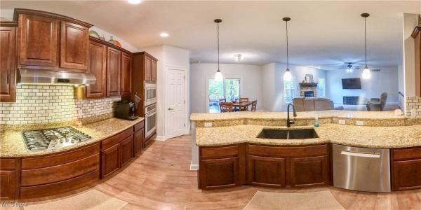 8525 Broxton Court, Westfield Center, Ohio 44251, Stati Uniti