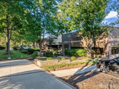 2 Ethel Road 205B, Edison, 紐澤西州 08817, 美國