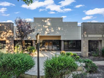 2 Ethel Road 205B, Edison, 紐澤西州 08817, 美國