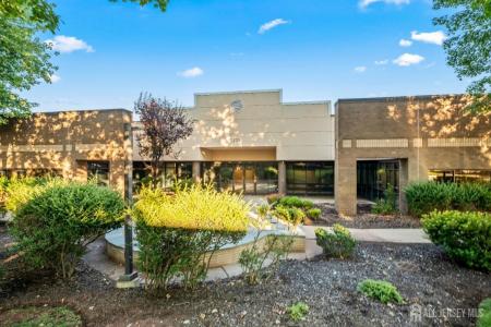 2 Ethel Road 205B, Edison, 紐澤西州 08817, 美國