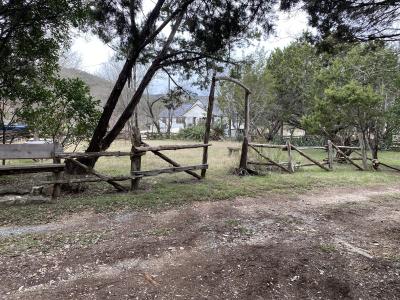 207 Hub Dr, Wimberley, 得克萨斯州 78676, 美国