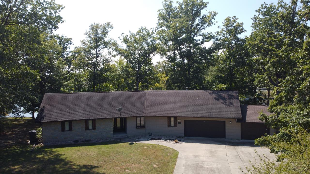 15316 Lakepoint Drive, Benton, Illinois 62812, Estados Unidos