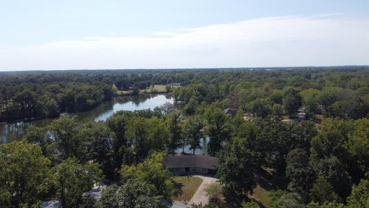 15316 Lakepoint Drive, Benton, Illinois 62812, Estados Unidos