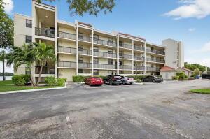 118 Lake Emerald Drive Unit# 102, Oakland Park, Florida 33309, USA