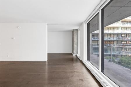 350  Boul. De Maisonneuve O., Montréal (Ville-Marie), Quebec H3A 0B4, Canada