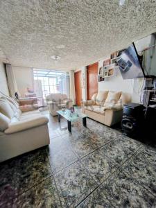 calle trujillo generalisimo Jose de San Martin , Arequipa, Arequipa 00001, Peru