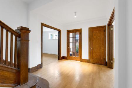 9 Av. Hudson, Westmount, Quebec H3Y 1Y6, Kanada