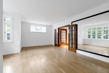 9 Av. Hudson, Westmount, Quebec H3Y 1Y6, Kanada