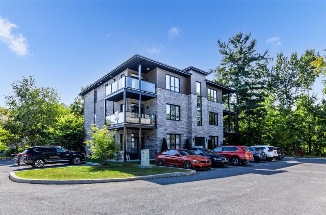 115  Rue Bruno-Dion, Blainville, Quebec J7C 0Y9, Canada