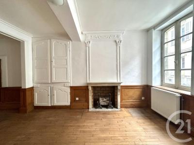 Moulins, Auvergne 03000, Pháp