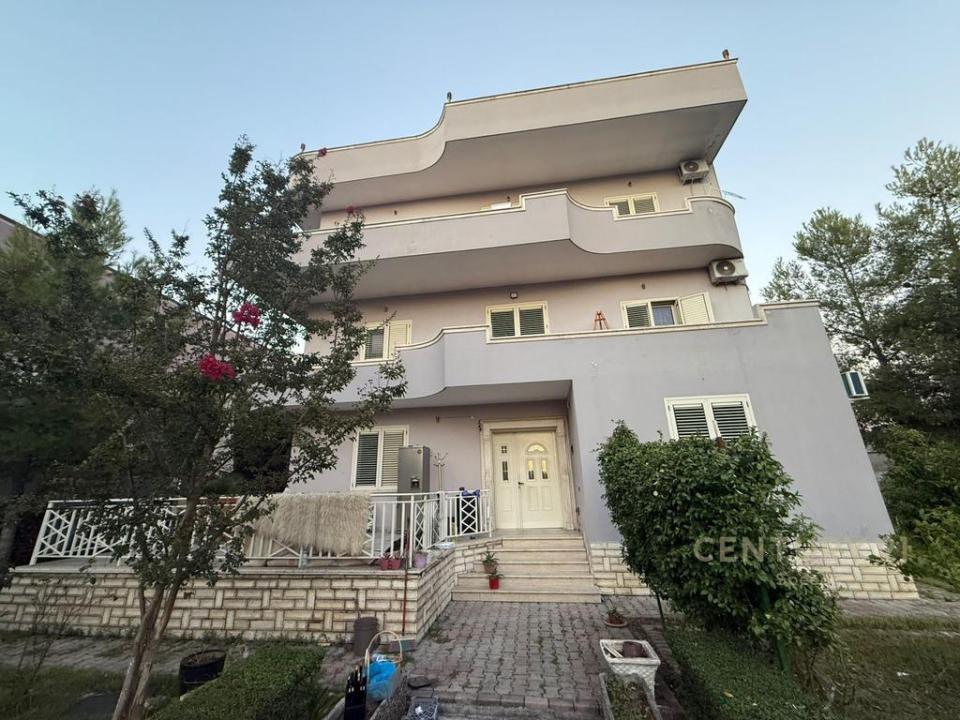 Shkozet, Durrës, אלבניה 