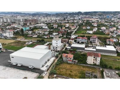 Qendra Tregtare QTU, Tirana, Albanie