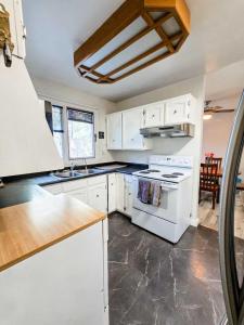 4006 4 AVENUE, Edson, Alberta T7E 1A1, Canadá