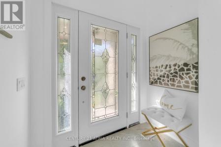 47 EIGHTH STREET, Toronto (new Toronto), Ontario M8V 3C2, Canada