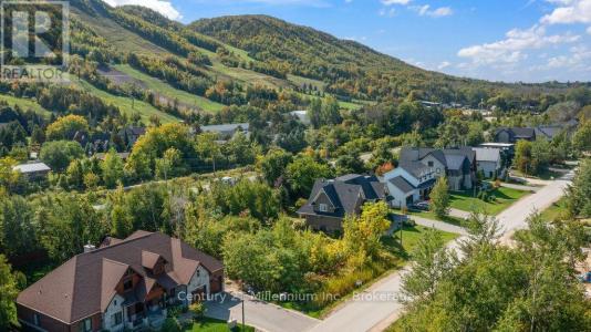 164 DELPHI LANE, Blue Mountains, Ontario N0H 1J0, Canada