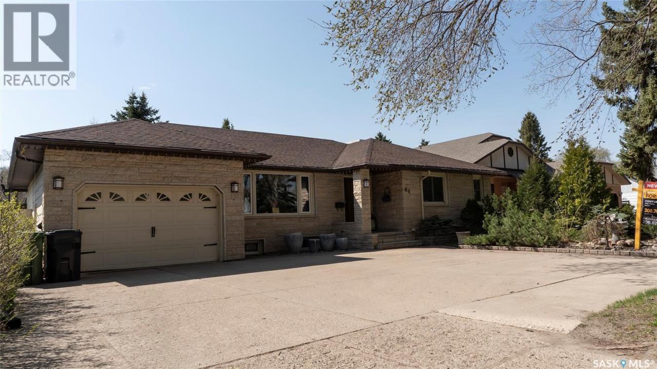64 JAMES AVENUE, Yorkton, Saskatchewan S3N 2C4, CANADÁ