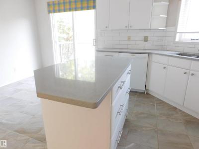 #26 1295 CARTER CREST RD NW, Edmonton, Alberta T5R 2N6, Canada