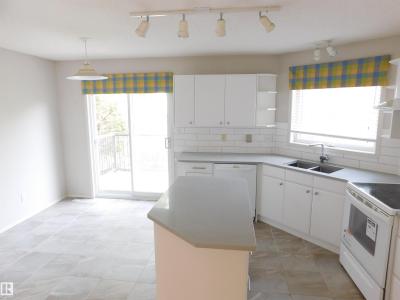 1295 CARTER CREST ROAD NW, Edmonton, Alberta T5R 2N6, Canada